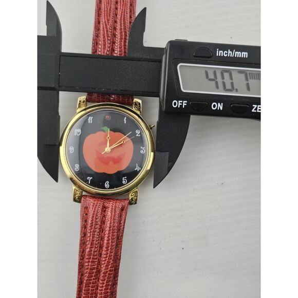 Vintage Halloween Pumpkin Jack-O-Lantern Dial Watch New NOS 1980\'s